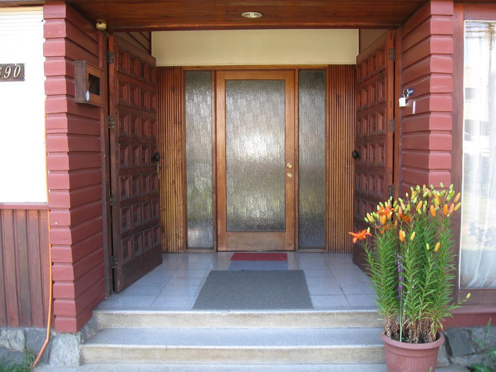 Hostal Entre Araucarias Temuco Extérieur photo